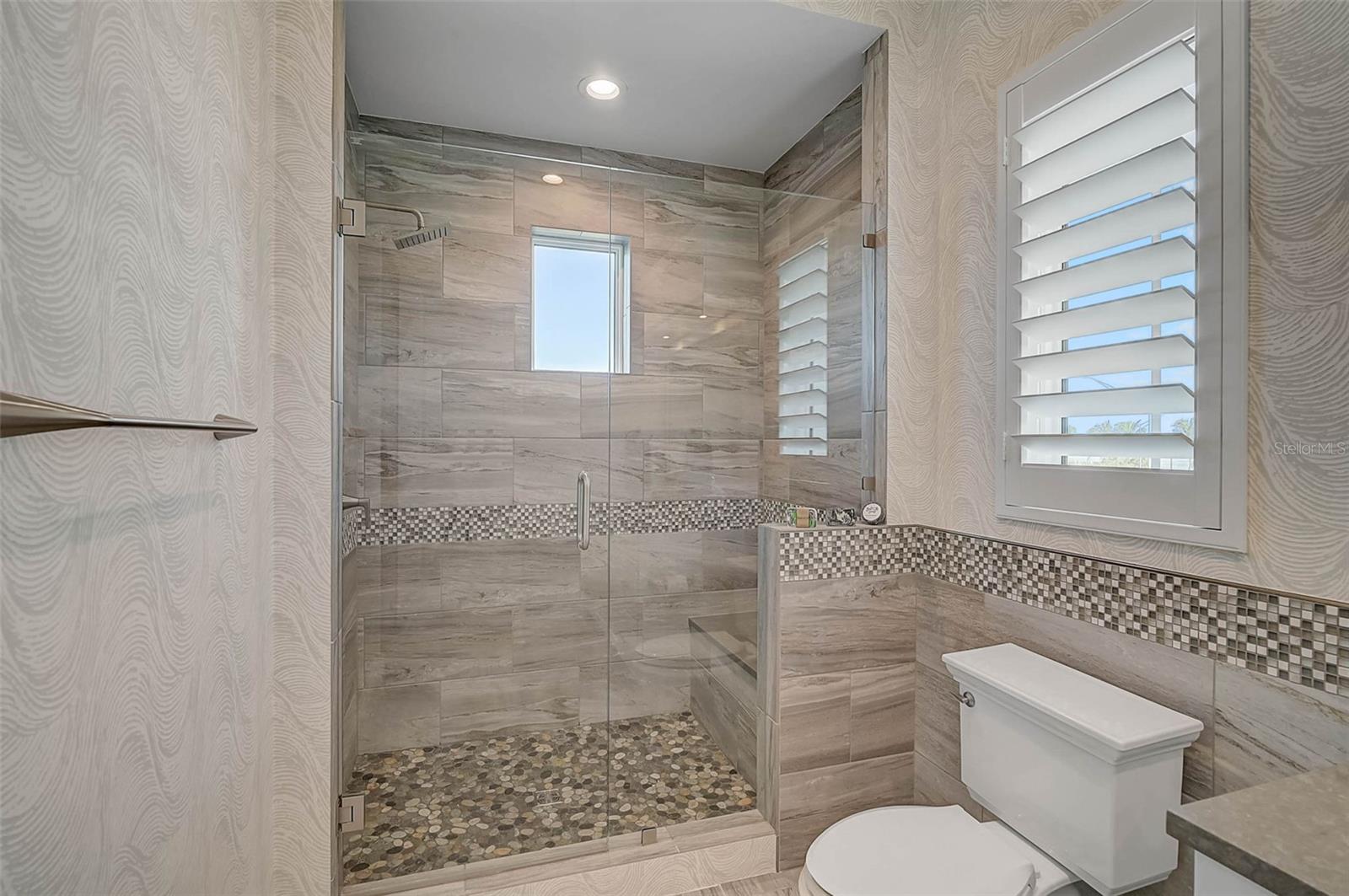 A4669993 Property Photo