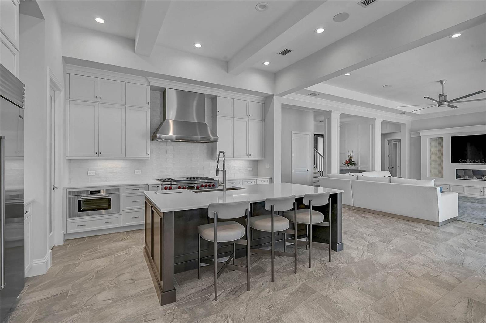 A4669993 Property Photo