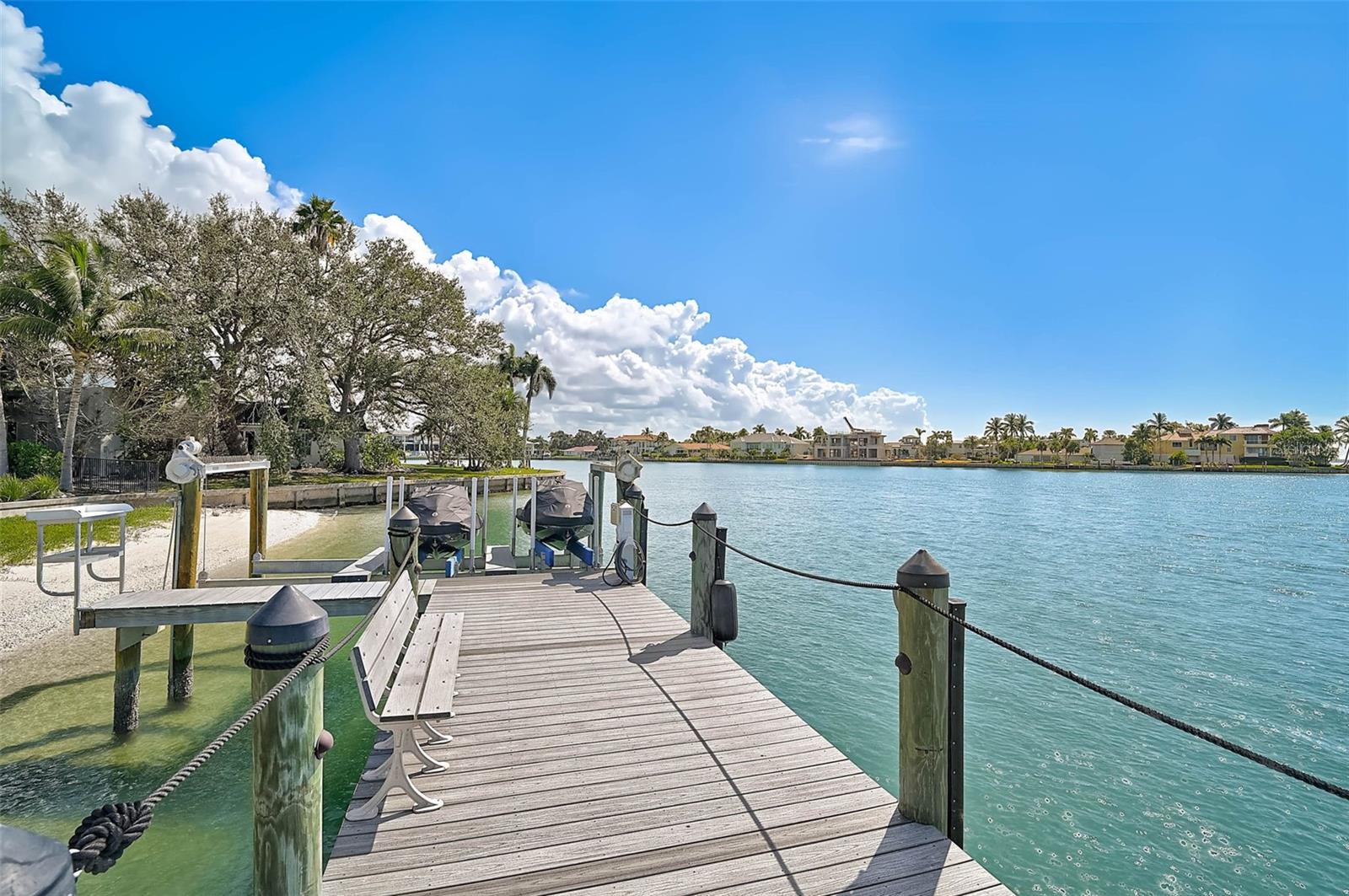 A4669993 Property Photo