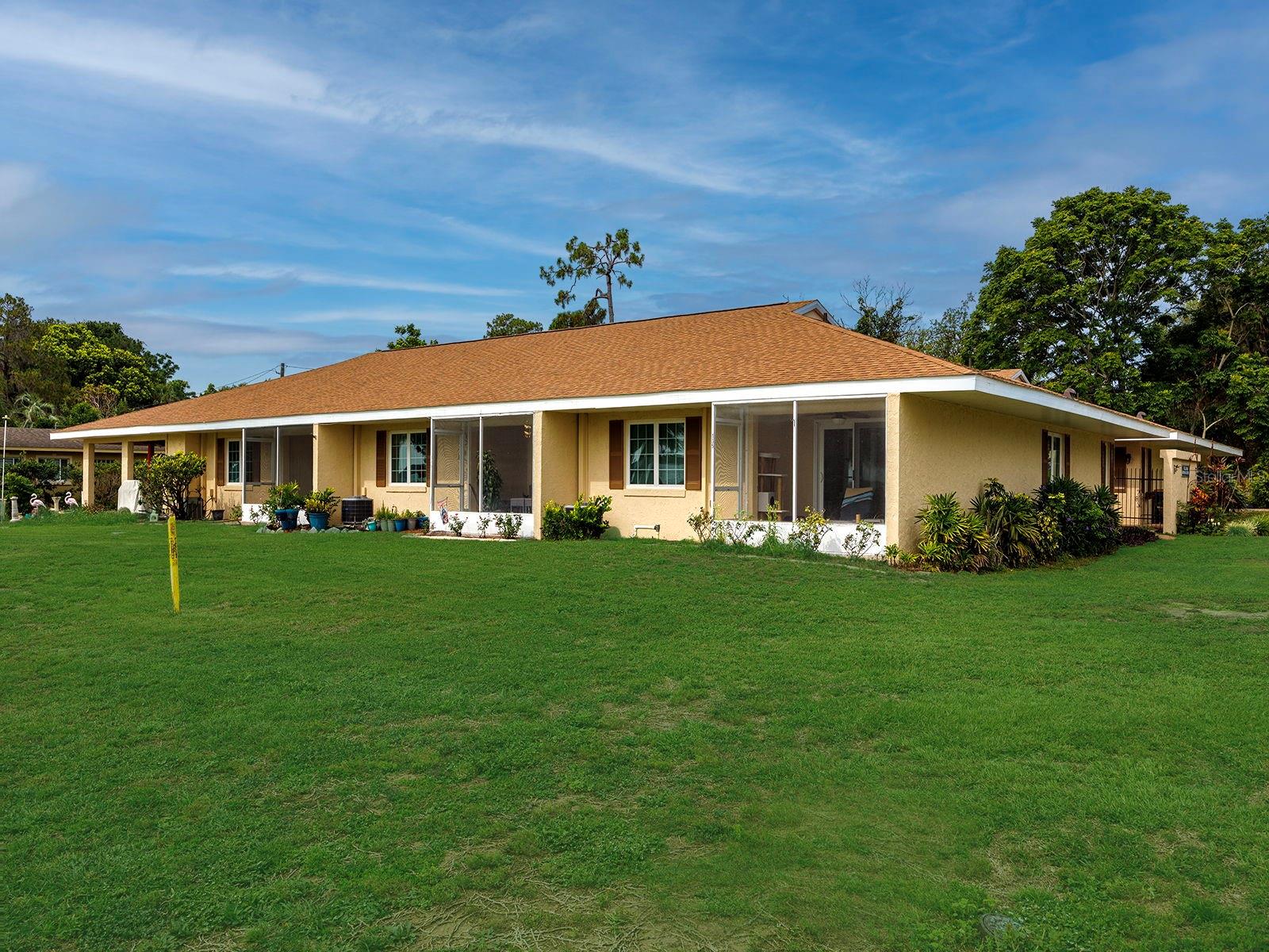 135 E CENTRAL AVE, HOWEY IN THE HILLS, FL, 34737