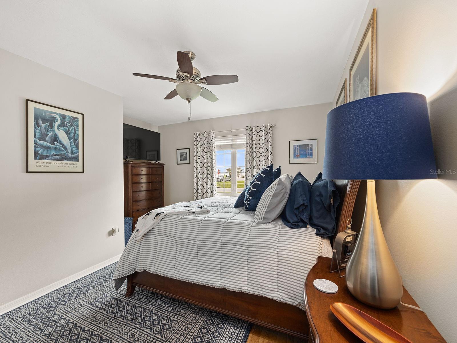 135 E CENTRAL AVE, HOWEY IN THE HILLS, FL, 34737