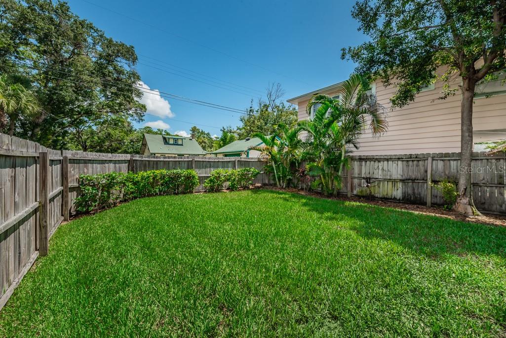 1037 18TH AVE N, ST PETERSBURG, FL, 33704