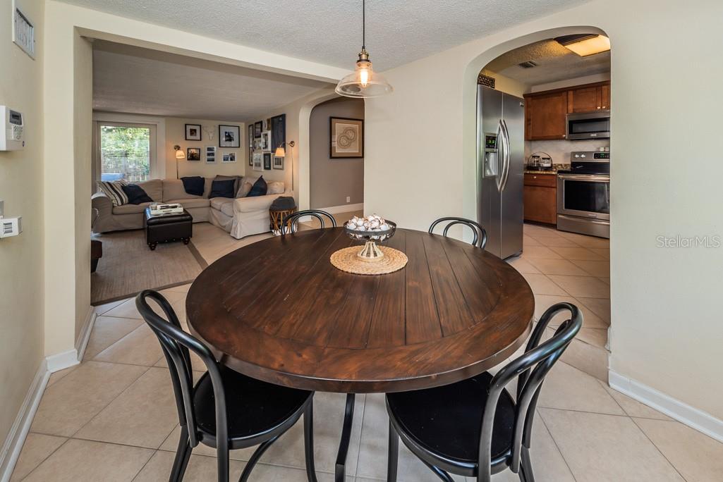 1037 18TH AVE N, ST PETERSBURG, FL, 33704