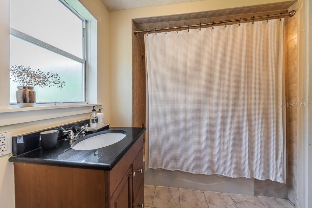 1037 18TH AVE N, ST PETERSBURG, FL, 33704