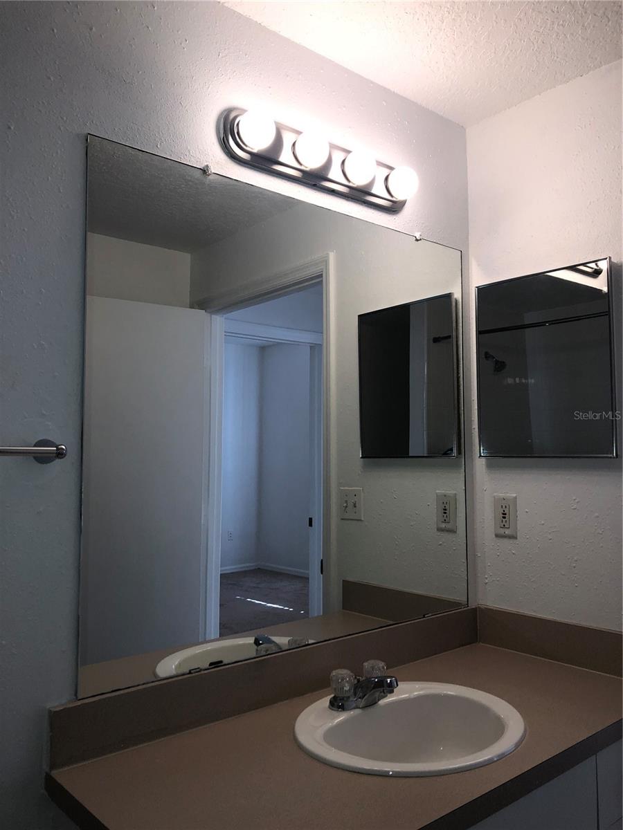 5572 METROWEST BLVD #5-105, ORLANDO, FL, 32811