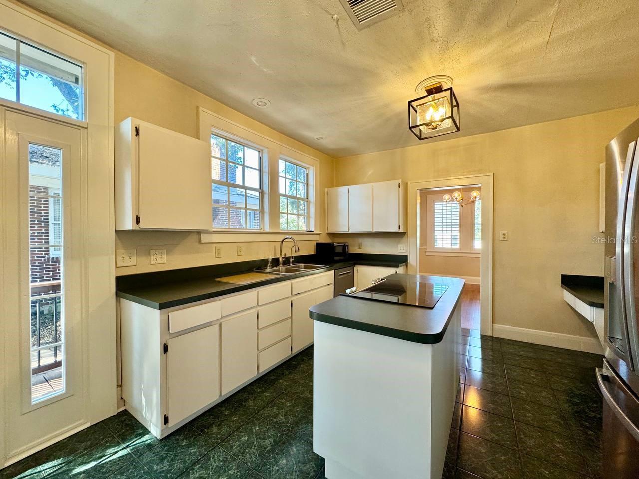 3112 W PALMIRA AVE, TAMPA, FL, 33629