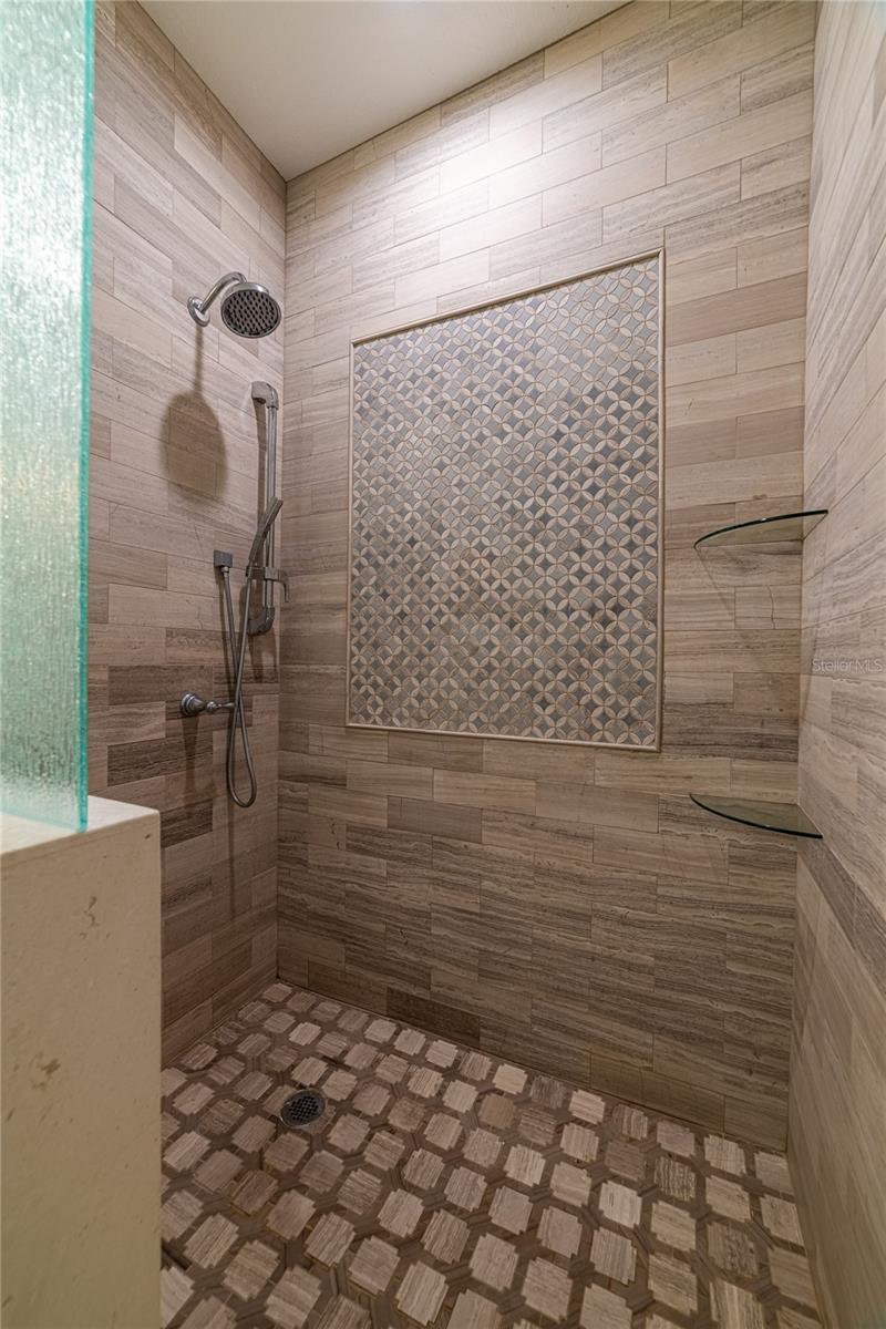 6249 VISTA VERDE DR W, ST PETERSBURG, FL, 33707