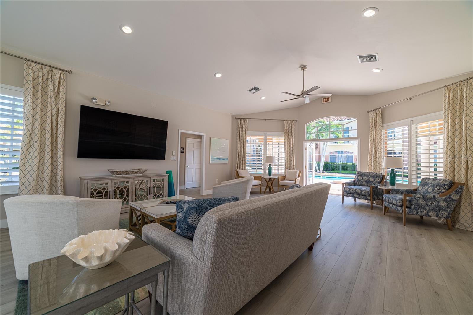 6249 VISTA VERDE DR W, ST PETERSBURG, FL, 33707