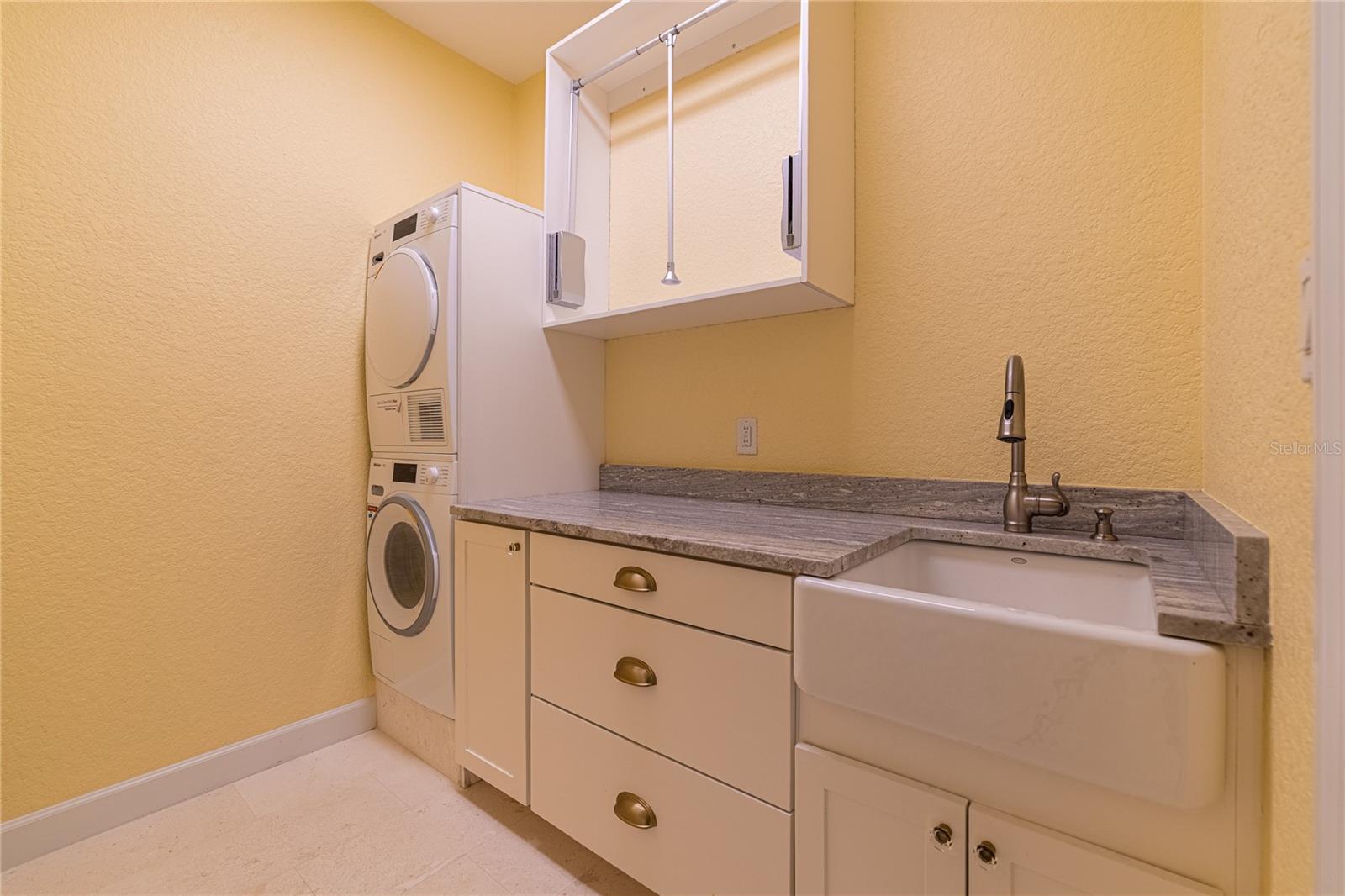 6249 VISTA VERDE DR W, ST PETERSBURG, FL, 33707