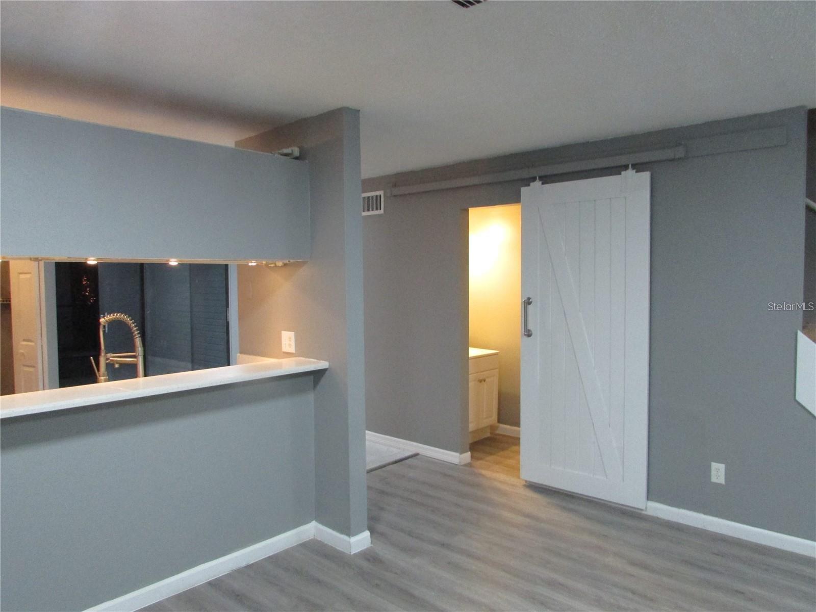 5305 ABINGER CT, TAMPA, FL, 33624