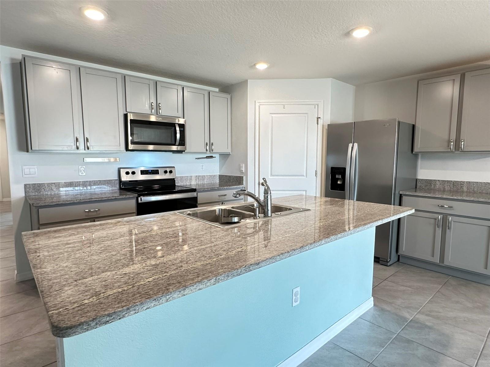 8557 TRIUMPH CIR, WILDWOOD, FL, 34785