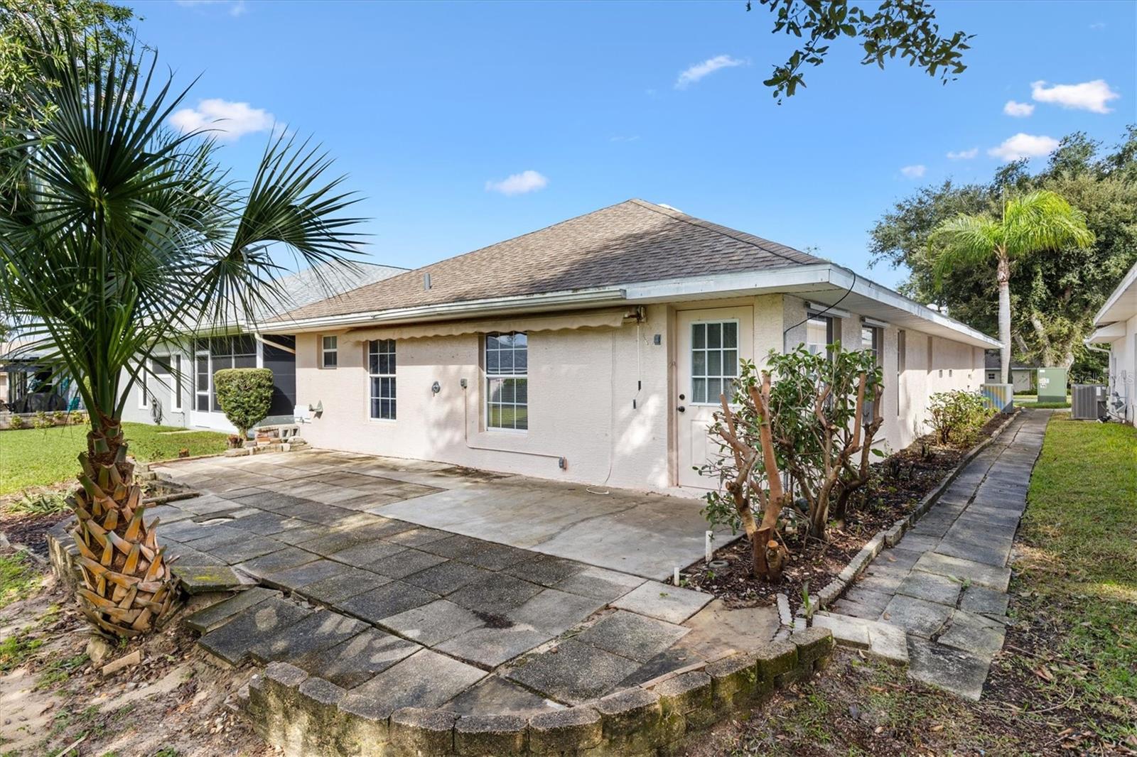 5610 KING JAMES AVE, LEESBURG, FL, 34748