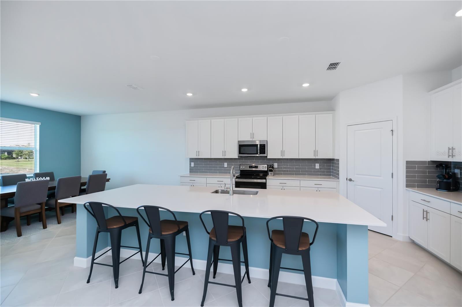 8553 SAINT KITTS CIR, ENGLEWOOD, FL, 34224