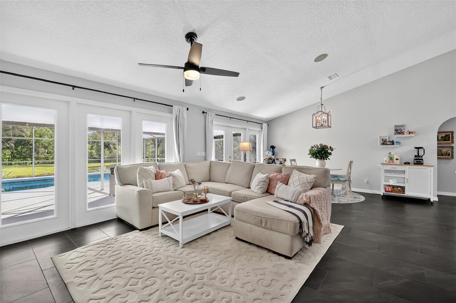 33043 WINDY OAK ST, SORRENTO, FL, 32776