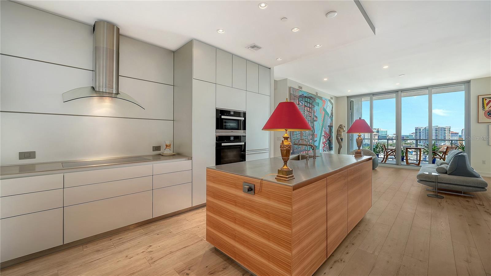 111 S PINEAPPLE AVE #1103, SARASOTA, FL, 34236