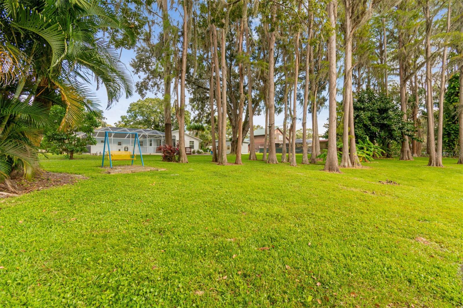 210 LAKE HOBBS RD, LUTZ, FL, 33548