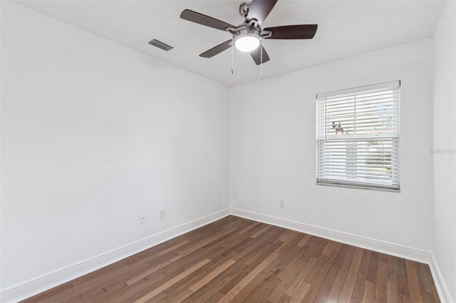 210 LAKE HOBBS RD, LUTZ, FL, 33548