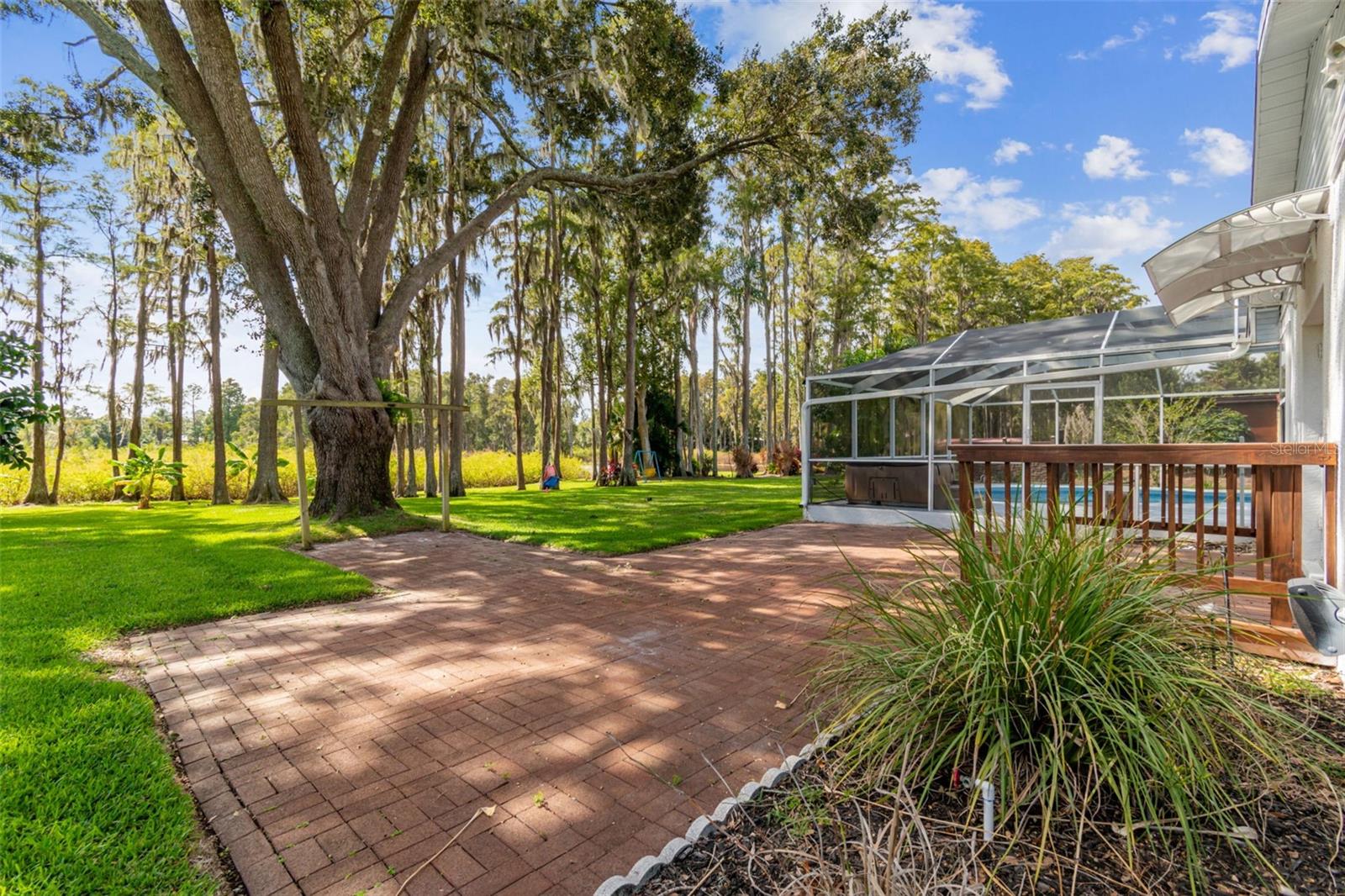 210 LAKE HOBBS RD, LUTZ, FL, 33548