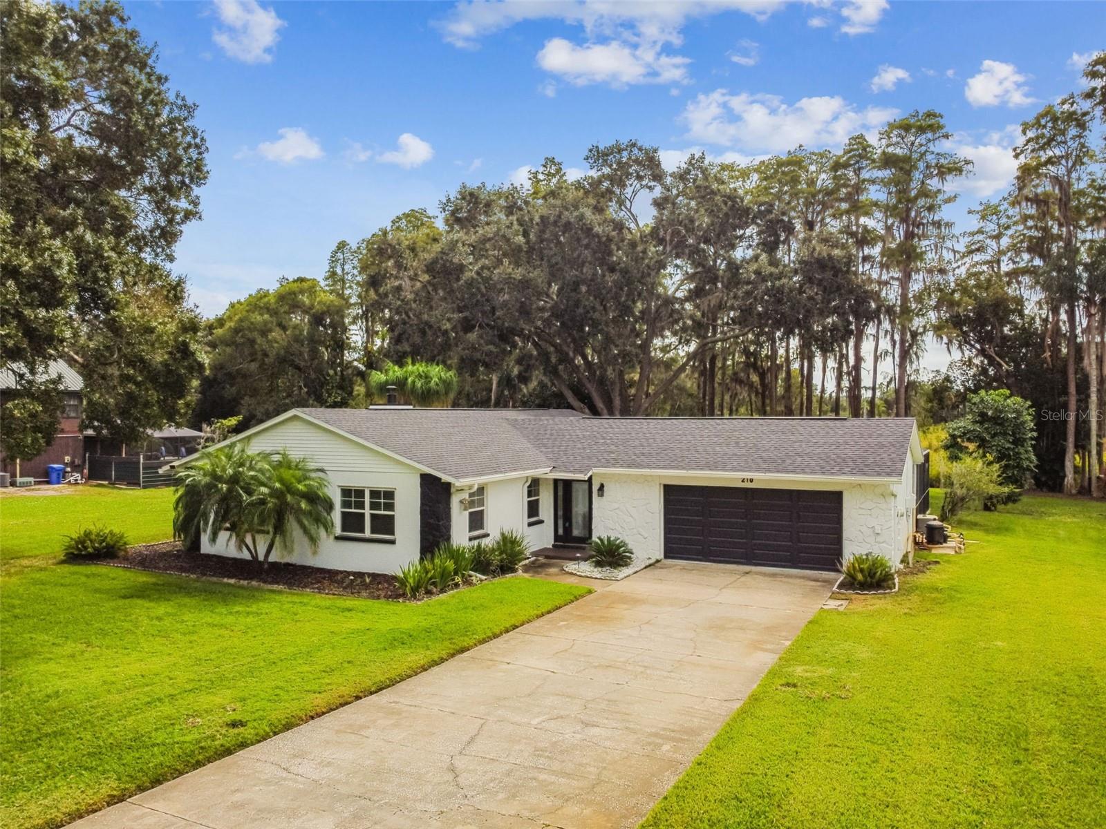 210 LAKE HOBBS RD, LUTZ, FL, 33548