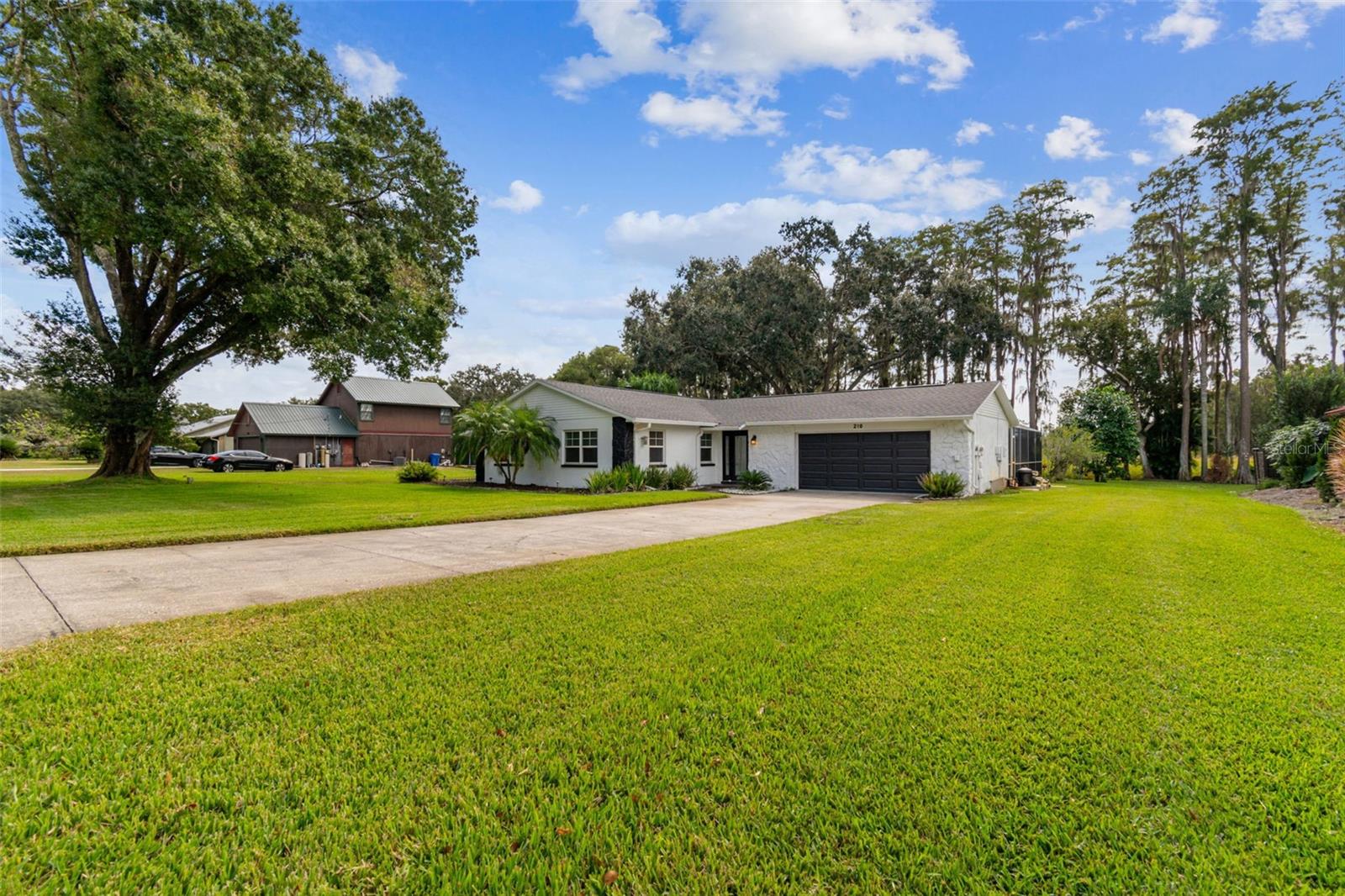 210 LAKE HOBBS RD, LUTZ, FL, 33548