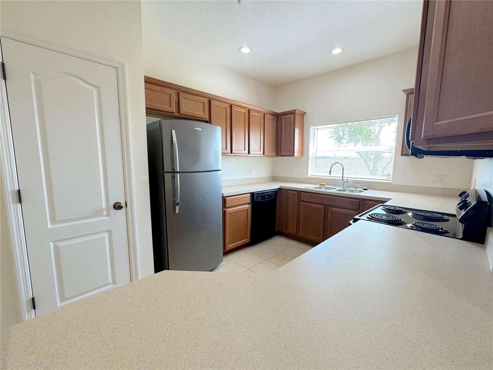 1390 GRANTHAM DR, SARASOTA, FL, 34234