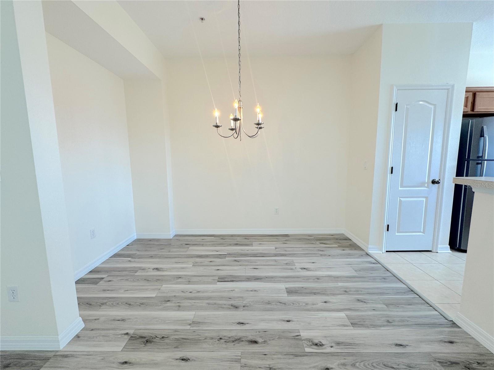 1390 GRANTHAM DR, SARASOTA, FL, 34234