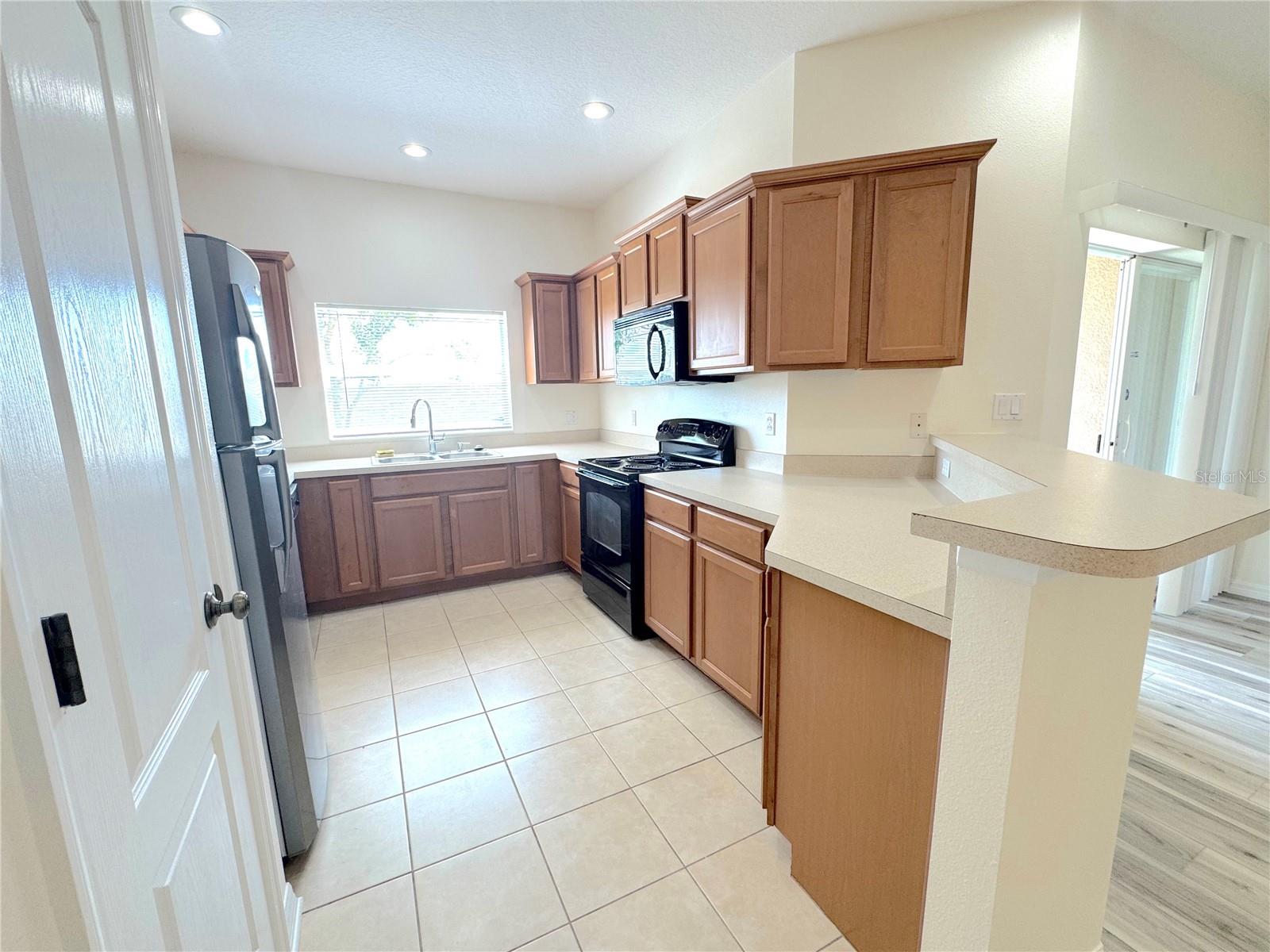 1390 GRANTHAM DR, SARASOTA, FL, 34234