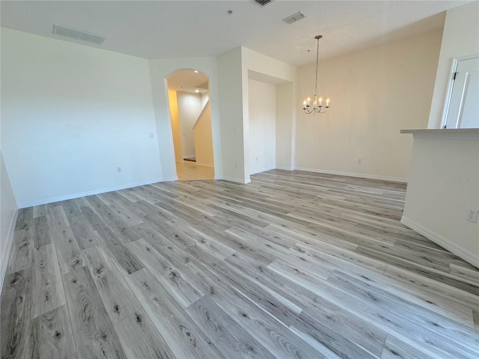 1390 GRANTHAM DR, SARASOTA, FL, 34234