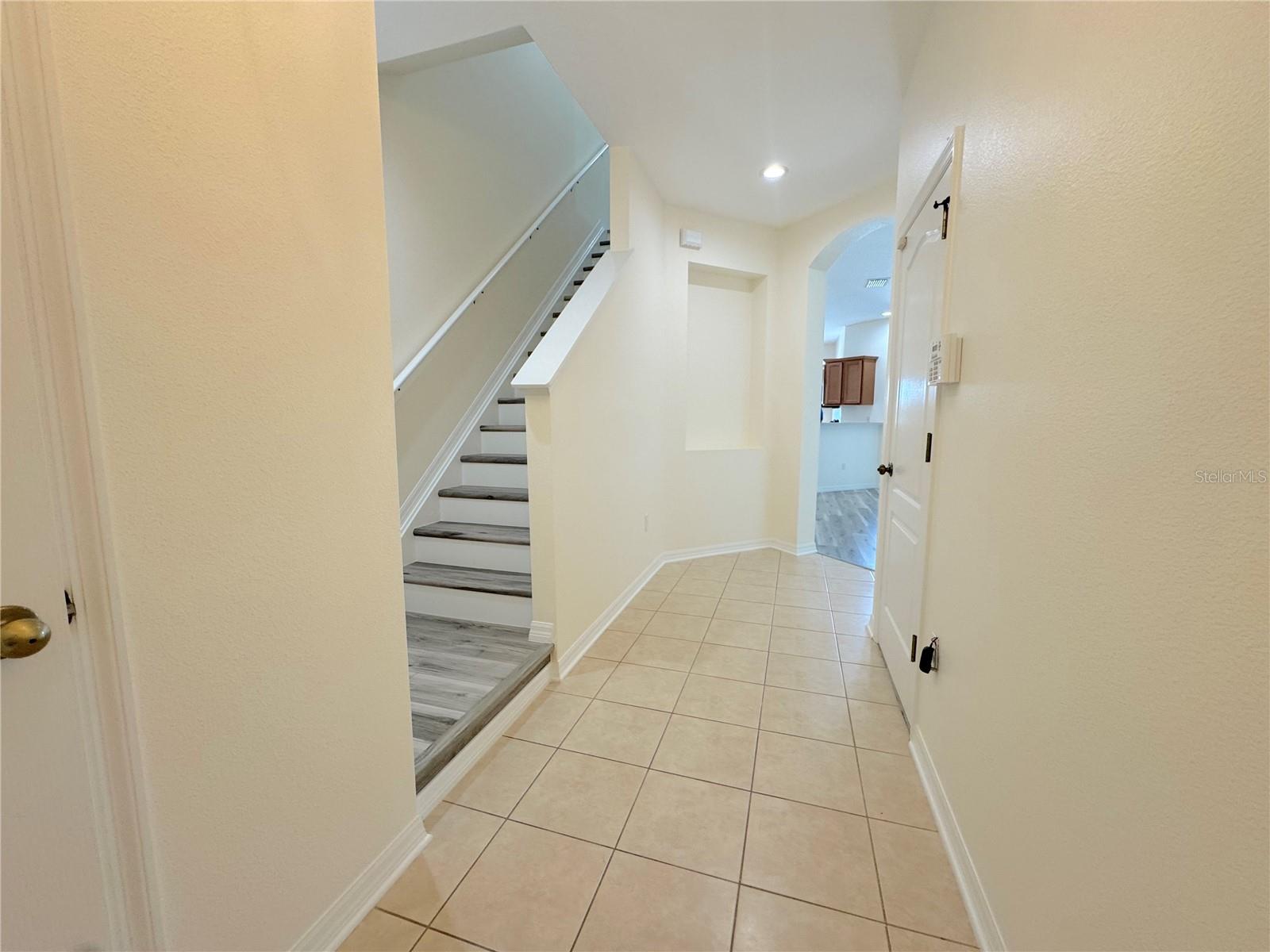 1390 GRANTHAM DR, SARASOTA, FL, 34234