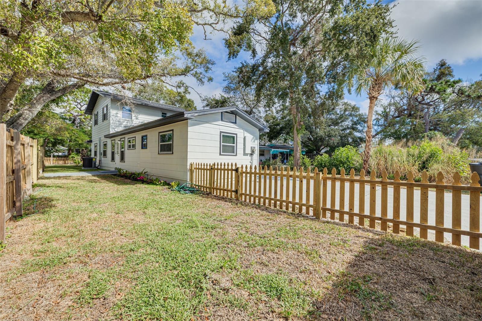 4954 2ND AVE N, ST PETERSBURG, FL, 33710