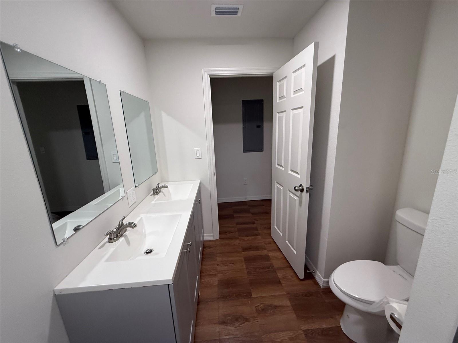 1207 30TH AVE E, BRADENTON, FL, 34208