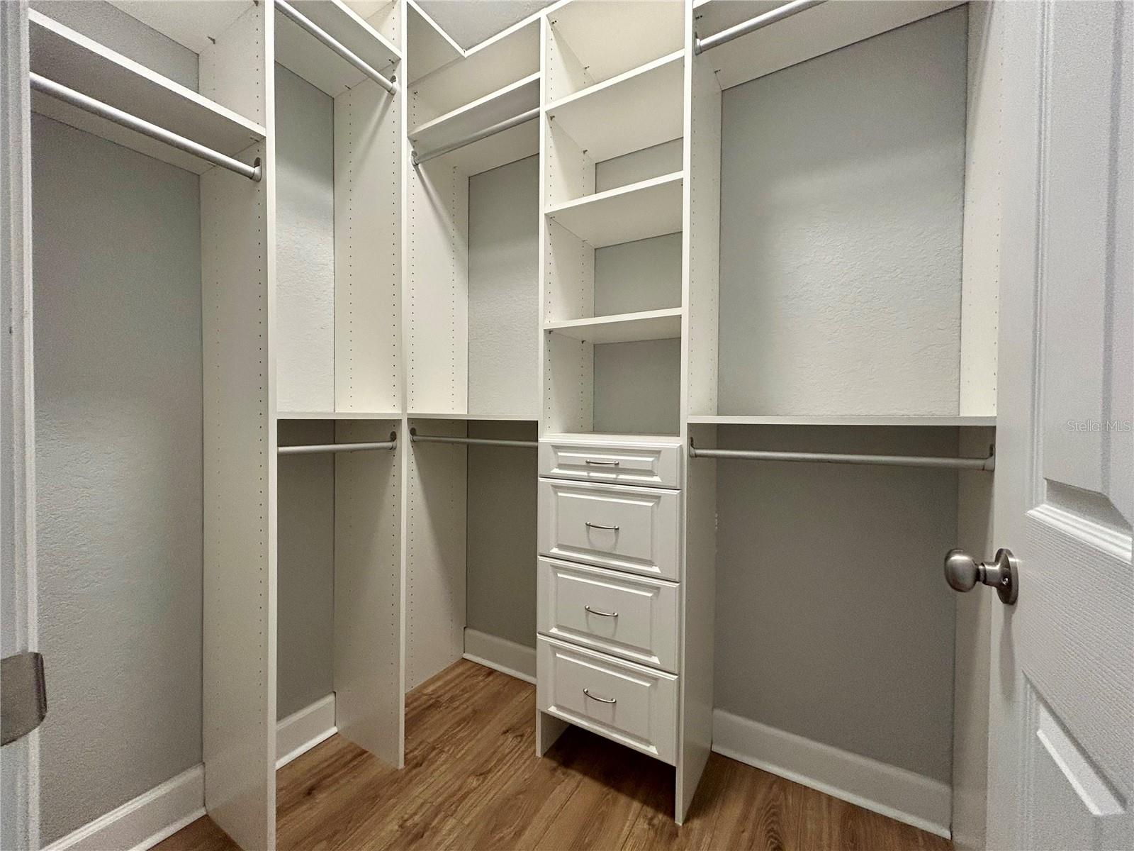 1027 CAMPBELL AVE, LAKE WALES, FL, 33853