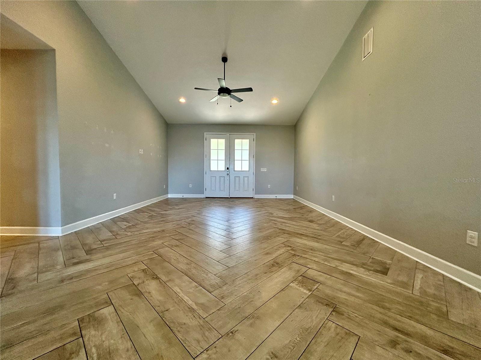 1027 CAMPBELL AVE, LAKE WALES, FL, 33853