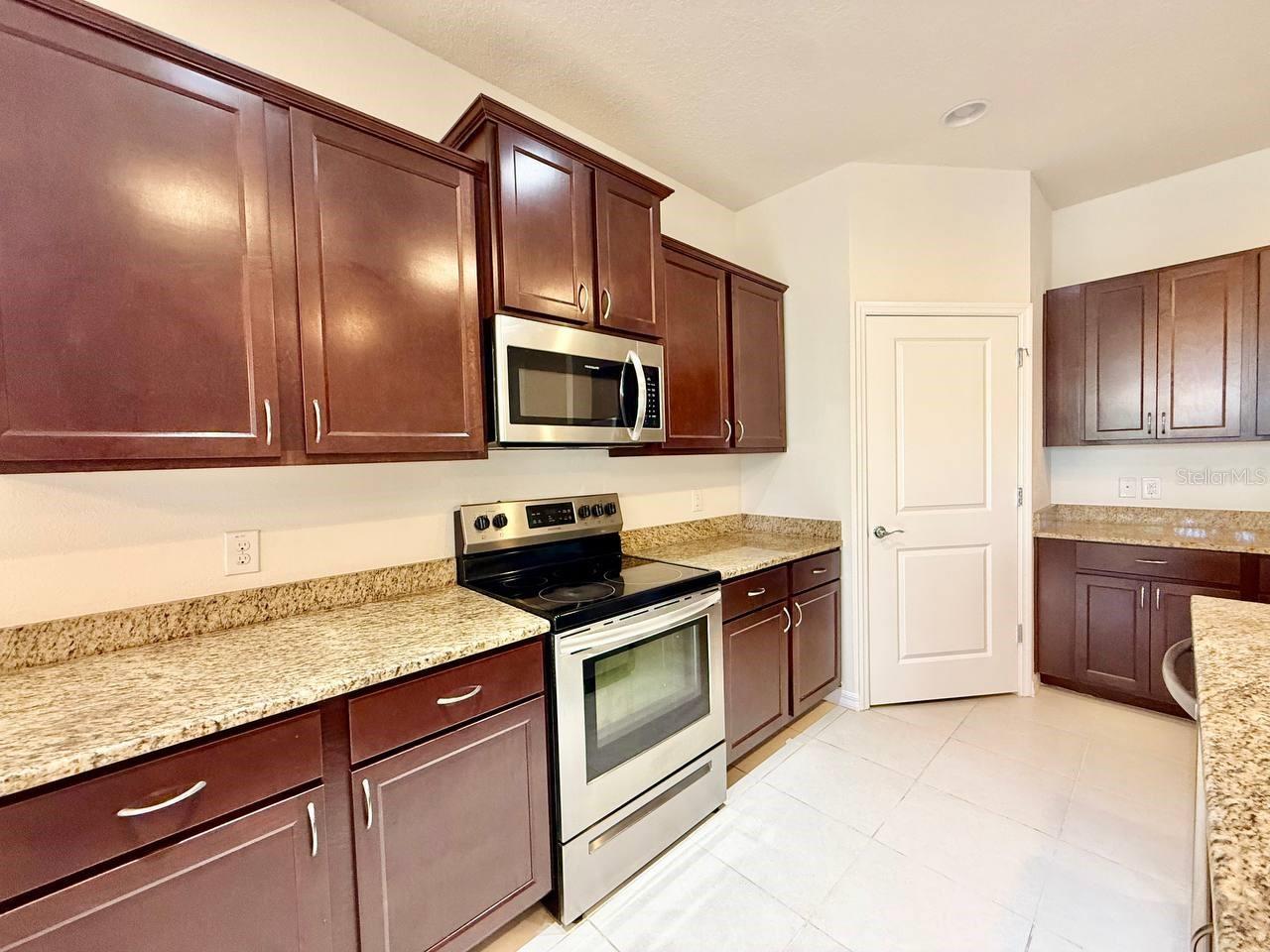 31591 TANSY BND, WESLEY CHAPEL, FL, 33545