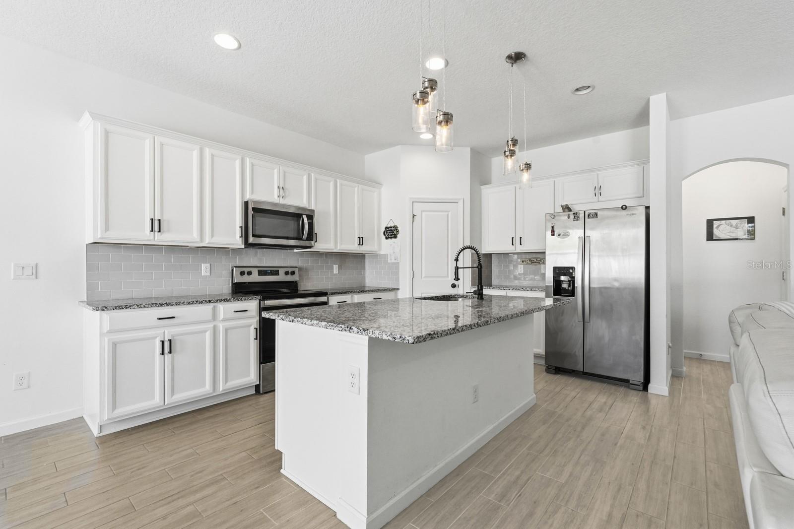 6013 MOUNT ZION CIR, DELAND, FL, 32724