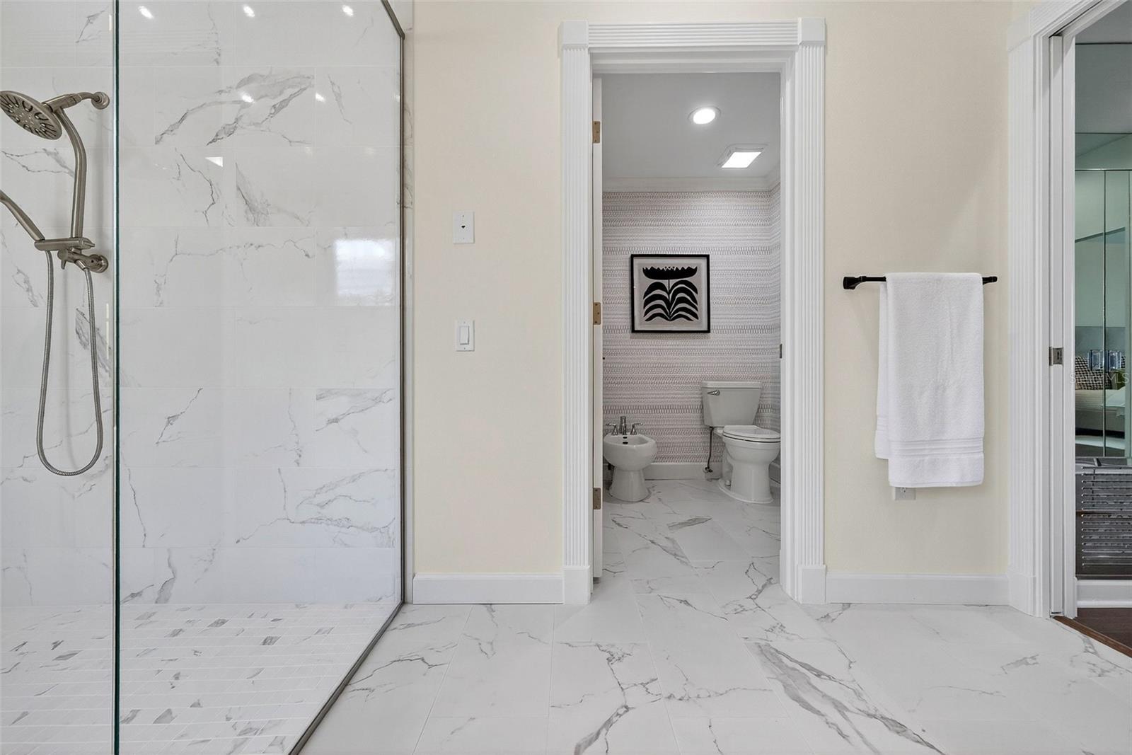 3488 MISTLETOE LN, LONGBOAT KEY, FL, 34228