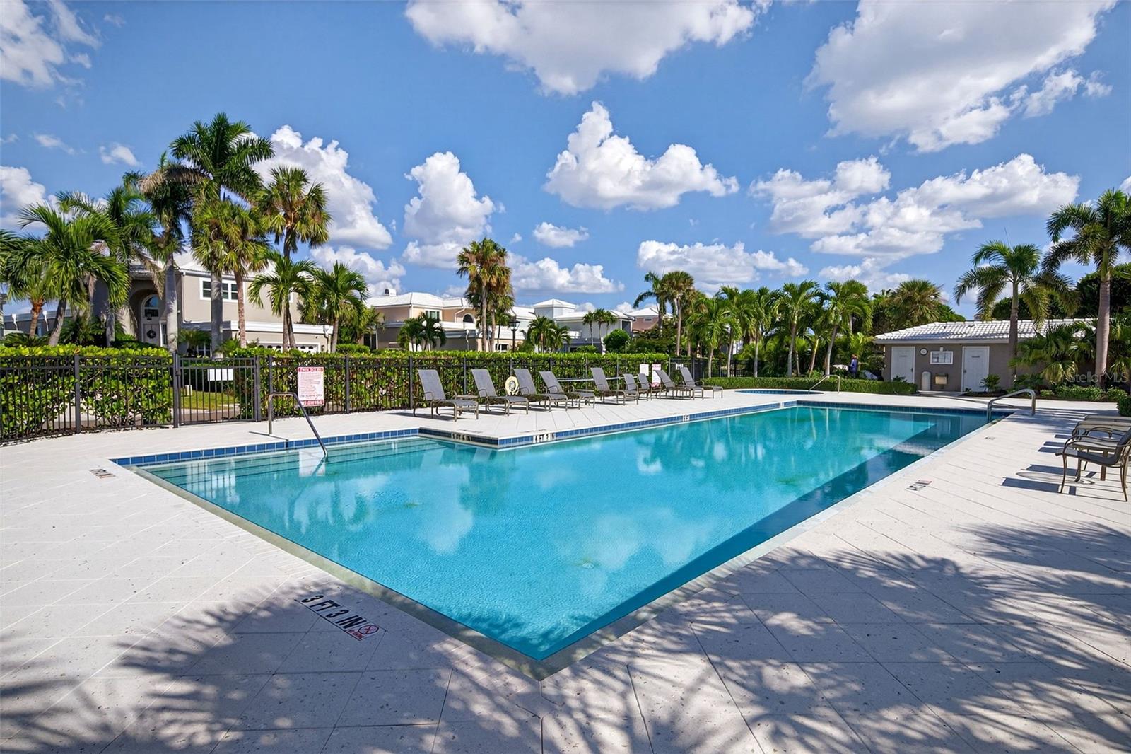 3488 MISTLETOE LN, LONGBOAT KEY, FL, 34228
