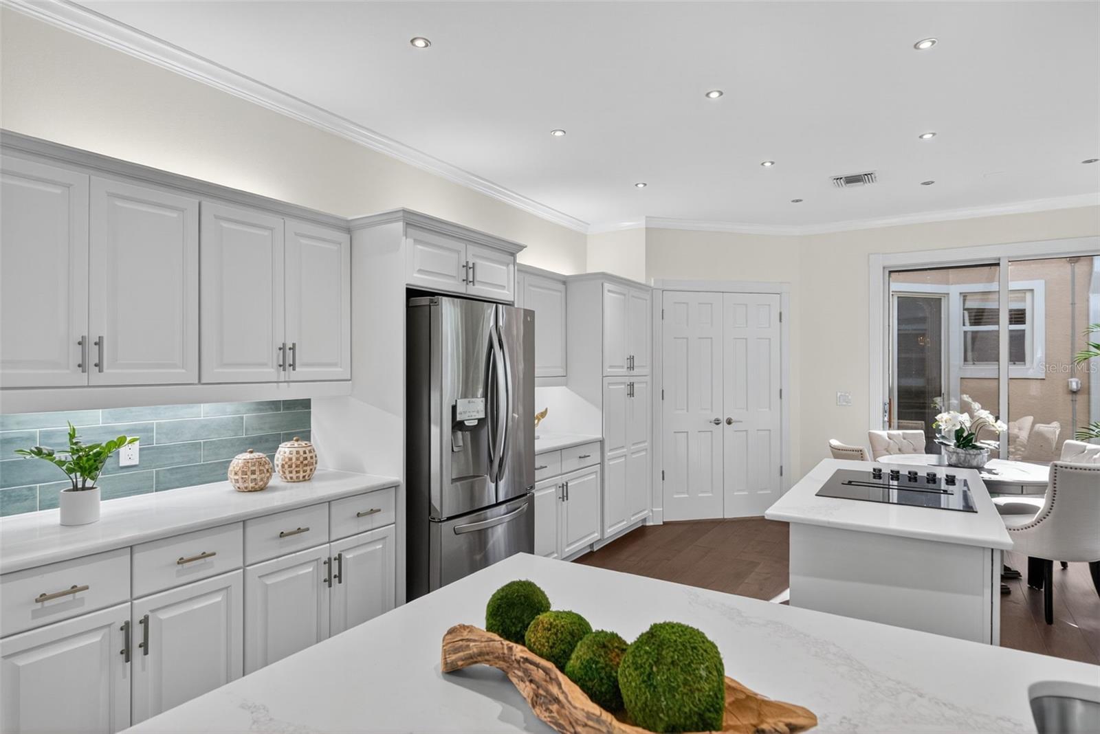 3488 MISTLETOE LN, LONGBOAT KEY, FL, 34228