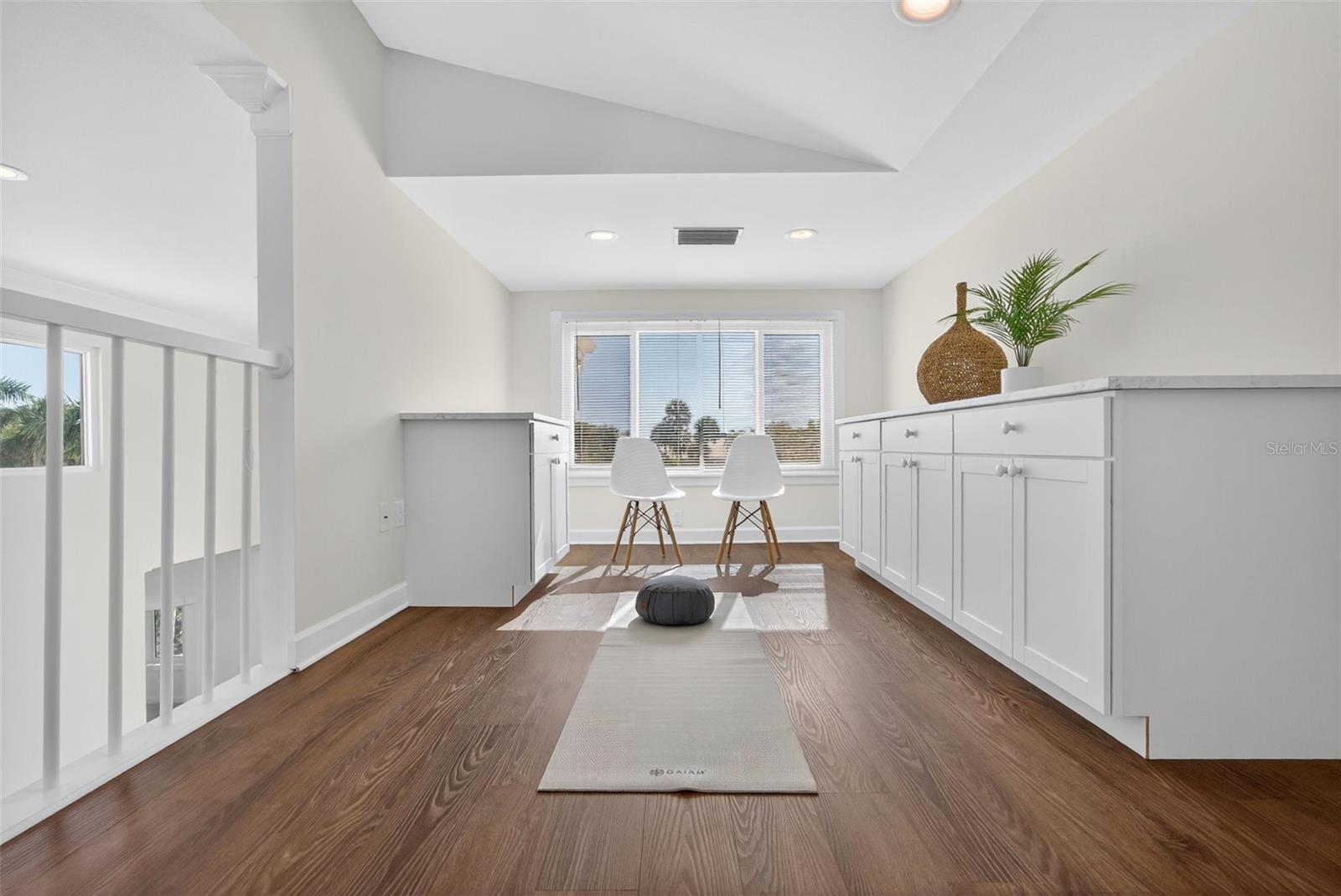 3488 MISTLETOE LN, LONGBOAT KEY, FL, 34228