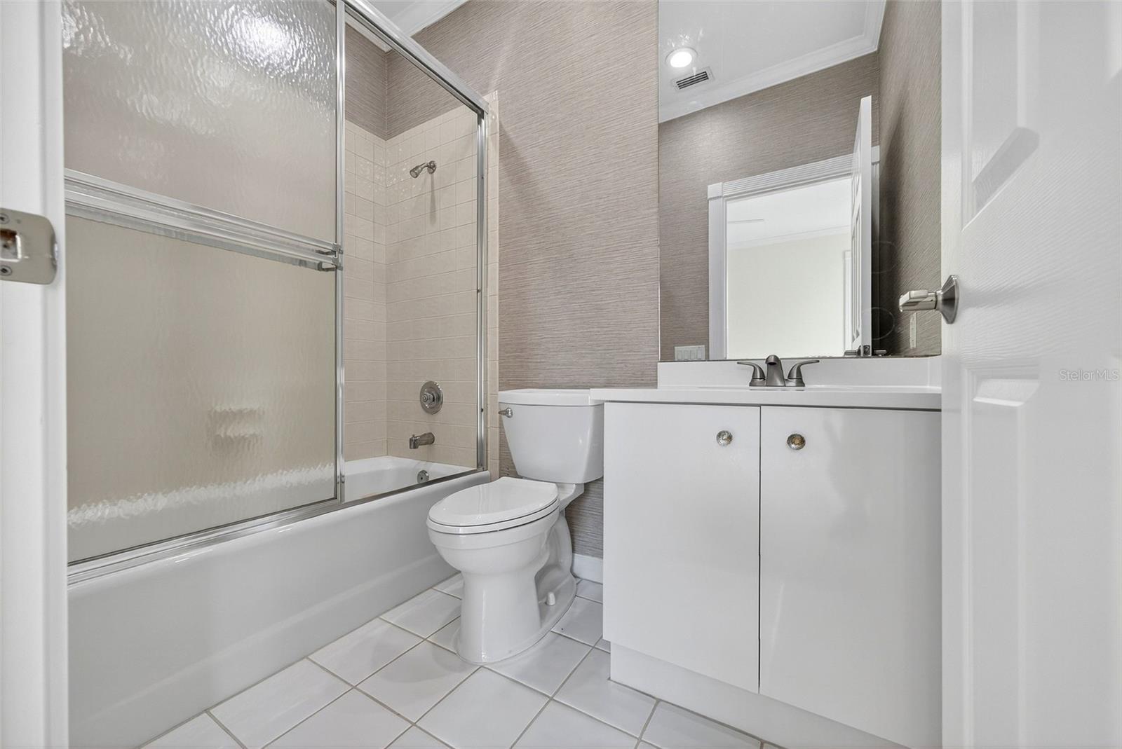 3488 MISTLETOE LN, LONGBOAT KEY, FL, 34228