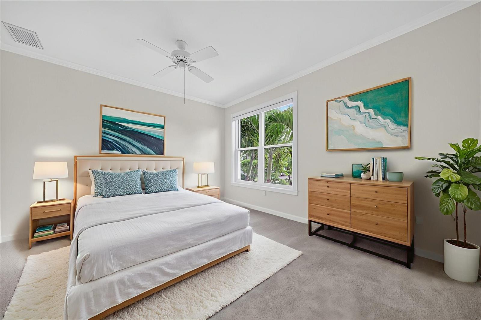 3488 MISTLETOE LN, LONGBOAT KEY, FL, 34228