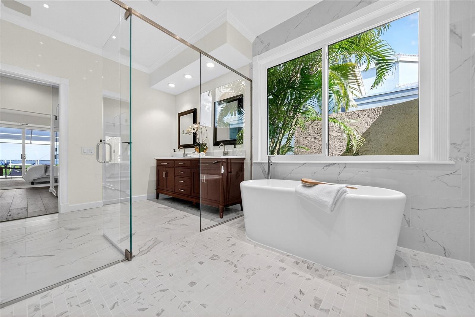 3488 MISTLETOE LN, LONGBOAT KEY, FL, 34228