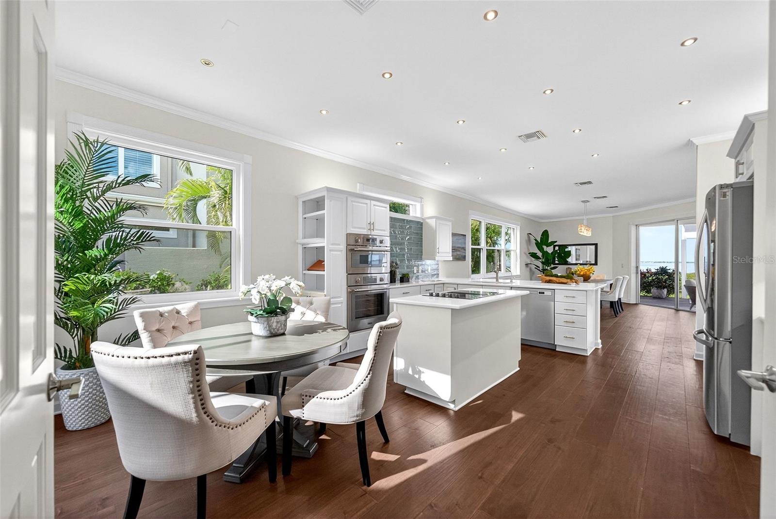 3488 MISTLETOE LN, LONGBOAT KEY, FL, 34228