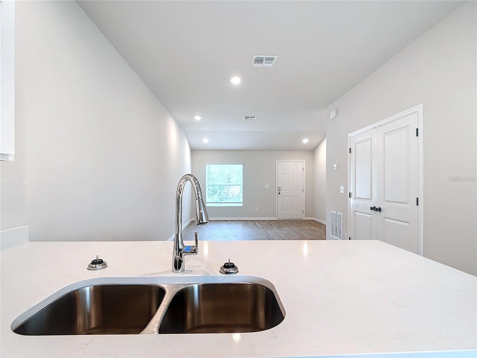 27169 WASHINGTON ST, PUNTA GORDA, FL, 33983