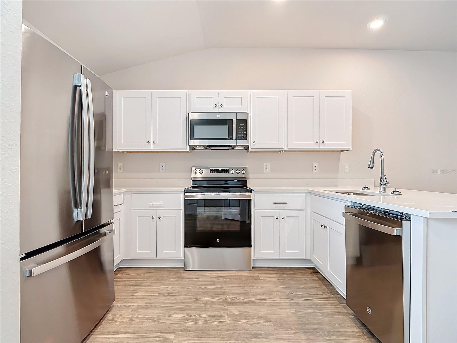 27169 WASHINGTON ST, PUNTA GORDA, FL, 33983