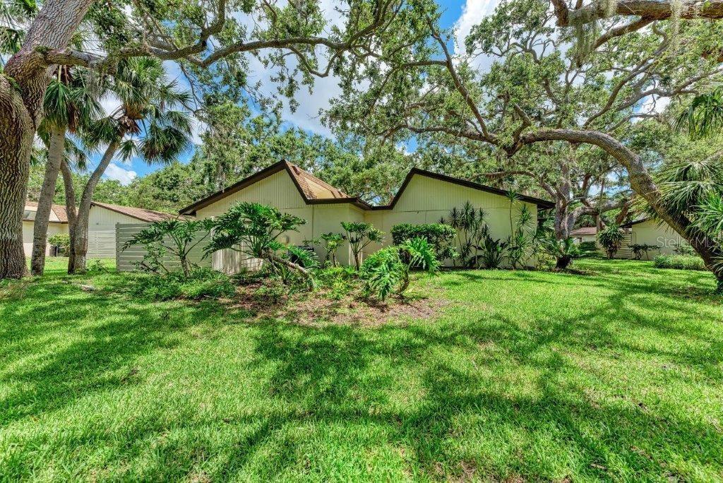 2237 CIRCLEWOOD DR #18, SARASOTA, FL, 34231