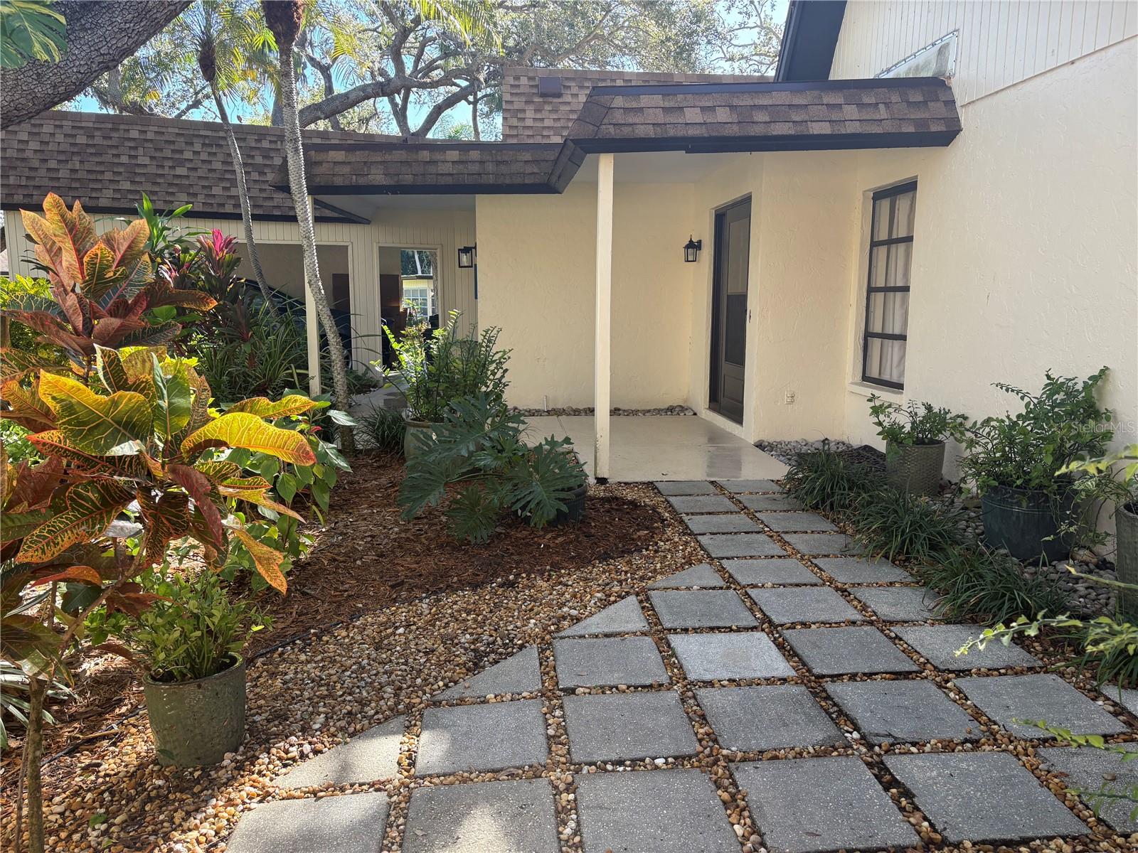 2237 CIRCLEWOOD DR #18, SARASOTA, FL, 34231