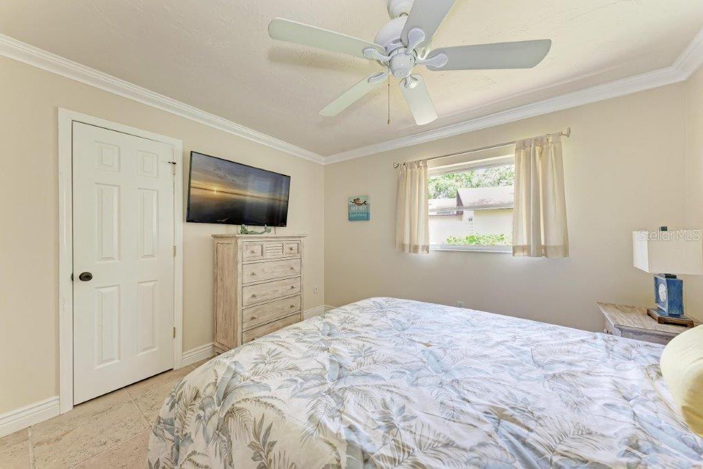 2237 CIRCLEWOOD DR #18, SARASOTA, FL, 34231