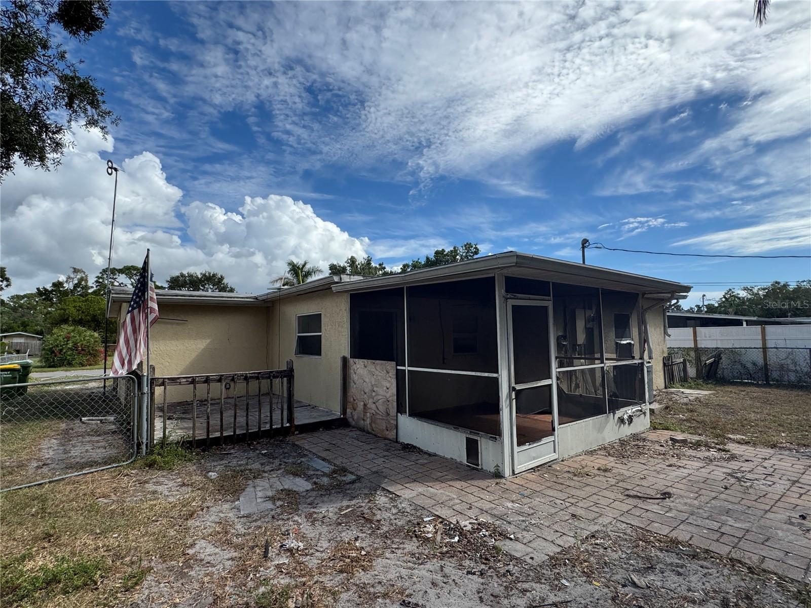 224 W CORNELIUS CIR, SARASOTA, FL, 34232