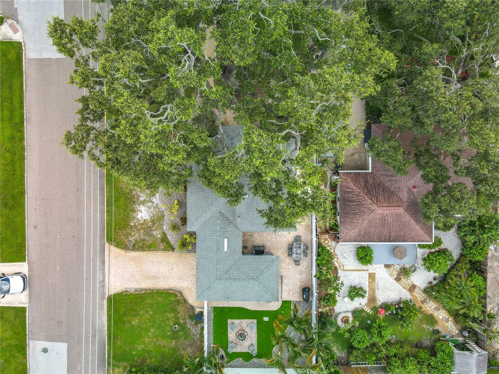 3201 MELTON ST N, ST PETERSBURG, FL, 33703